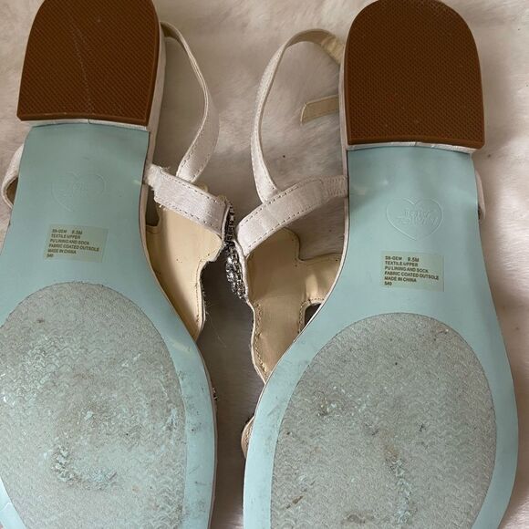 Betsey Johnson off white Satin Rhinestones Slingback adjustable strap Si… - Picture 9 of 9